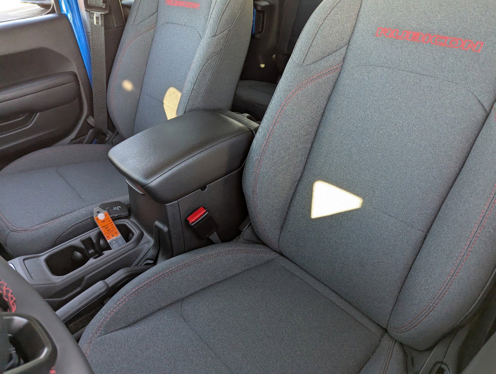 
								2024 Jeep Wrangler Rubicon full									