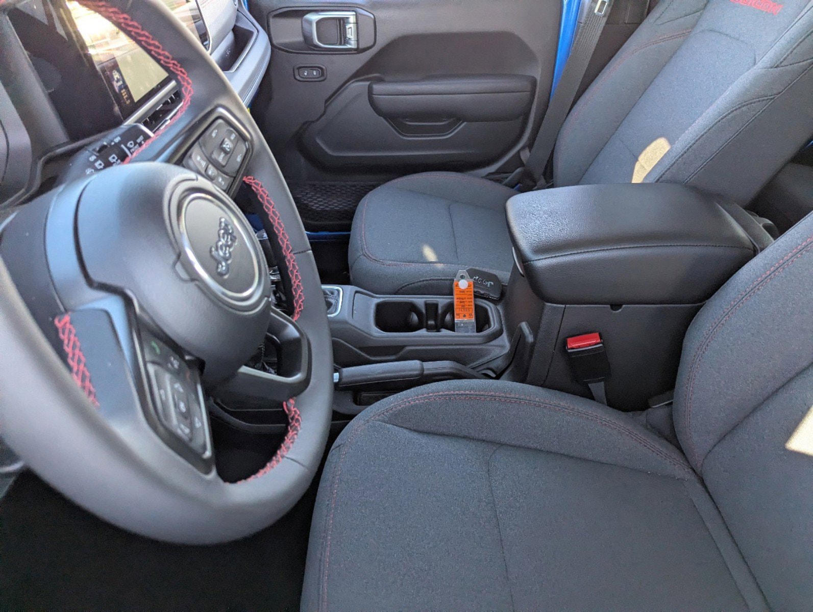 
								2024 Jeep Wrangler Rubicon full									